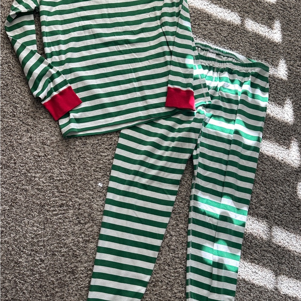 Hanna Andersson Green and White Striped Pajama Set with Red Cuffs men Christmas